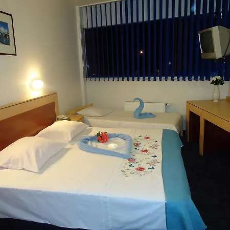 Tanagra Hotel