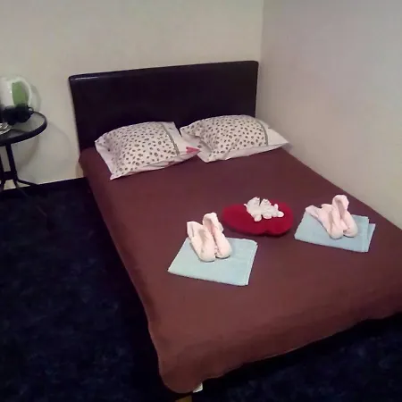 Tanagra Hotell