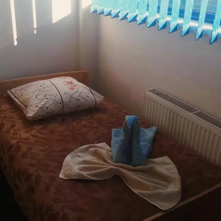 Tanagra Hotel 2*