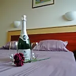 Otel Tanagra