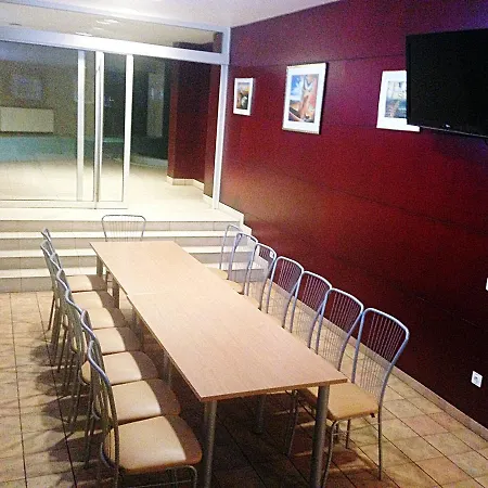 Готель Tanagra