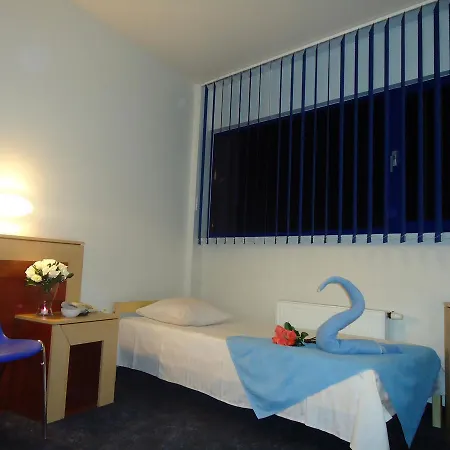 Tanagra Hotel VNO
