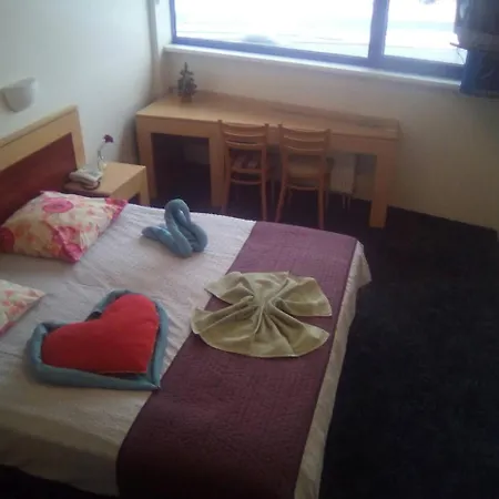 Hotel Tanagra 2*